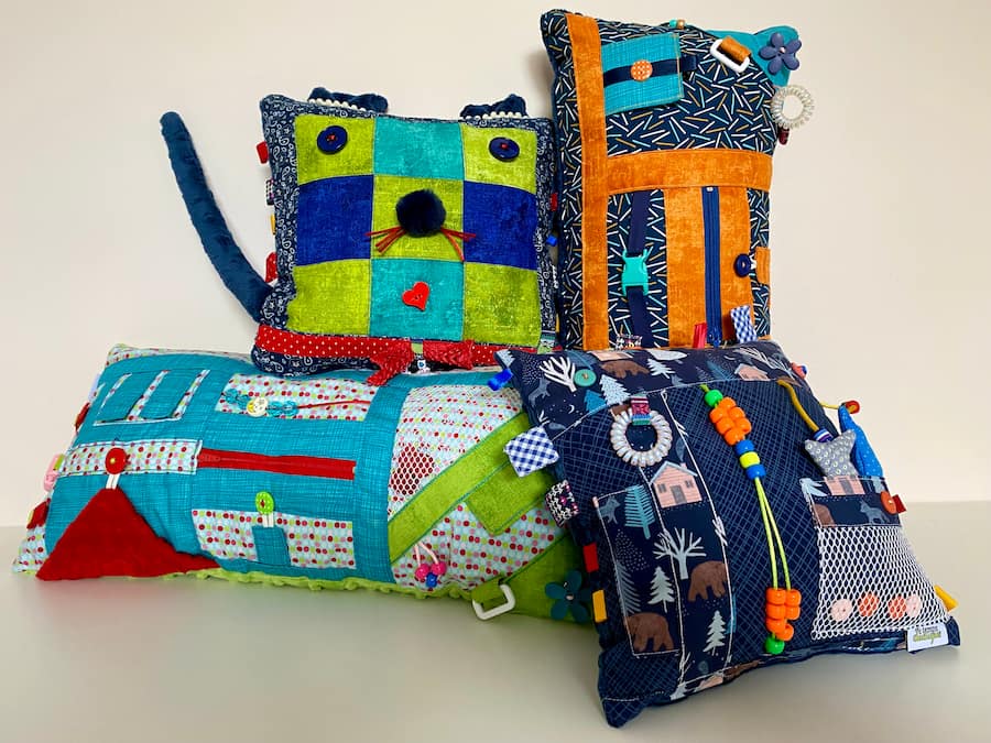 coussins modèles Allongés et Pico au carré, elongated and Pico model cushions