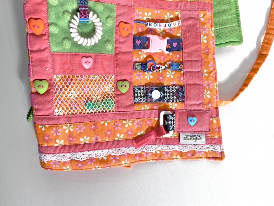 napperon orange vue rapprochée, orange placemat close-up view