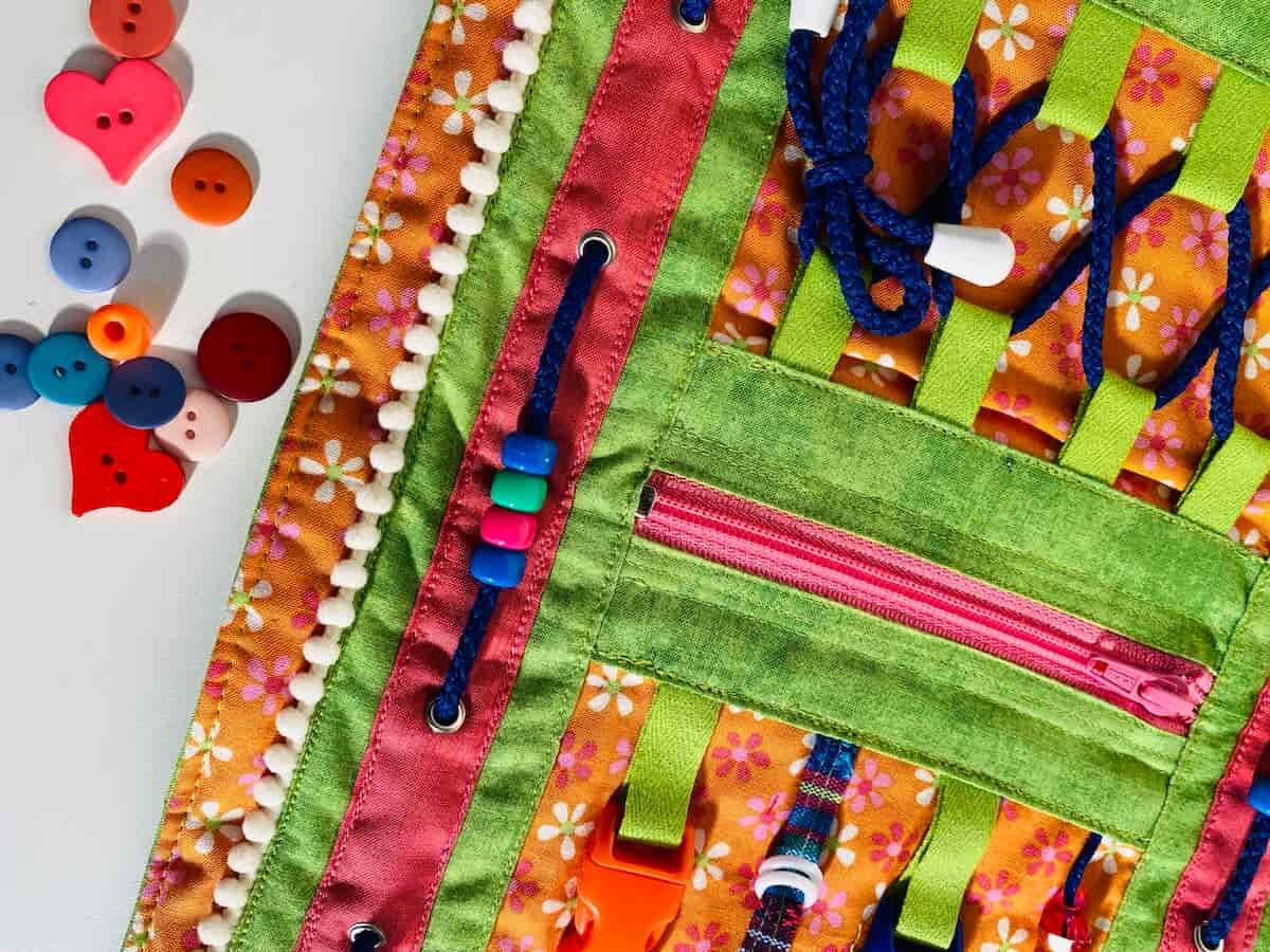 napperon vert vue rapprochée zipper, green placemat close-up view zipper