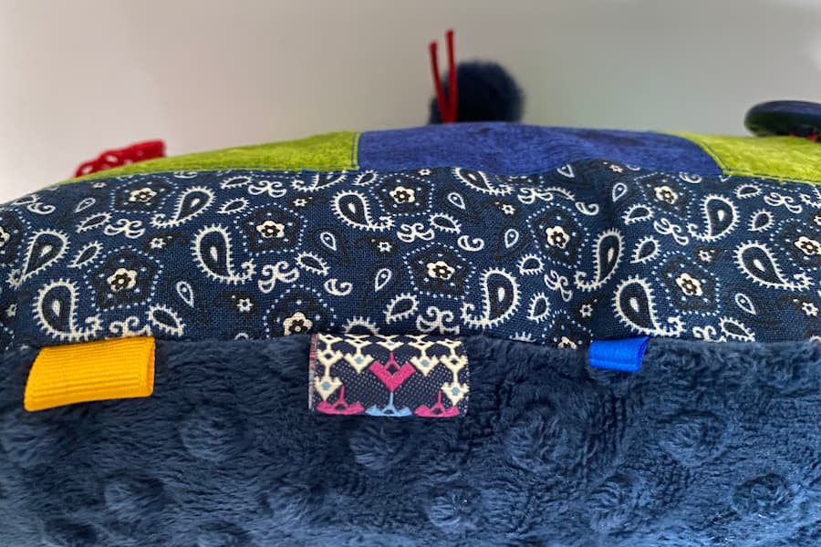 Pico au carré vue rapprochée côté, Pico squared close-up side view